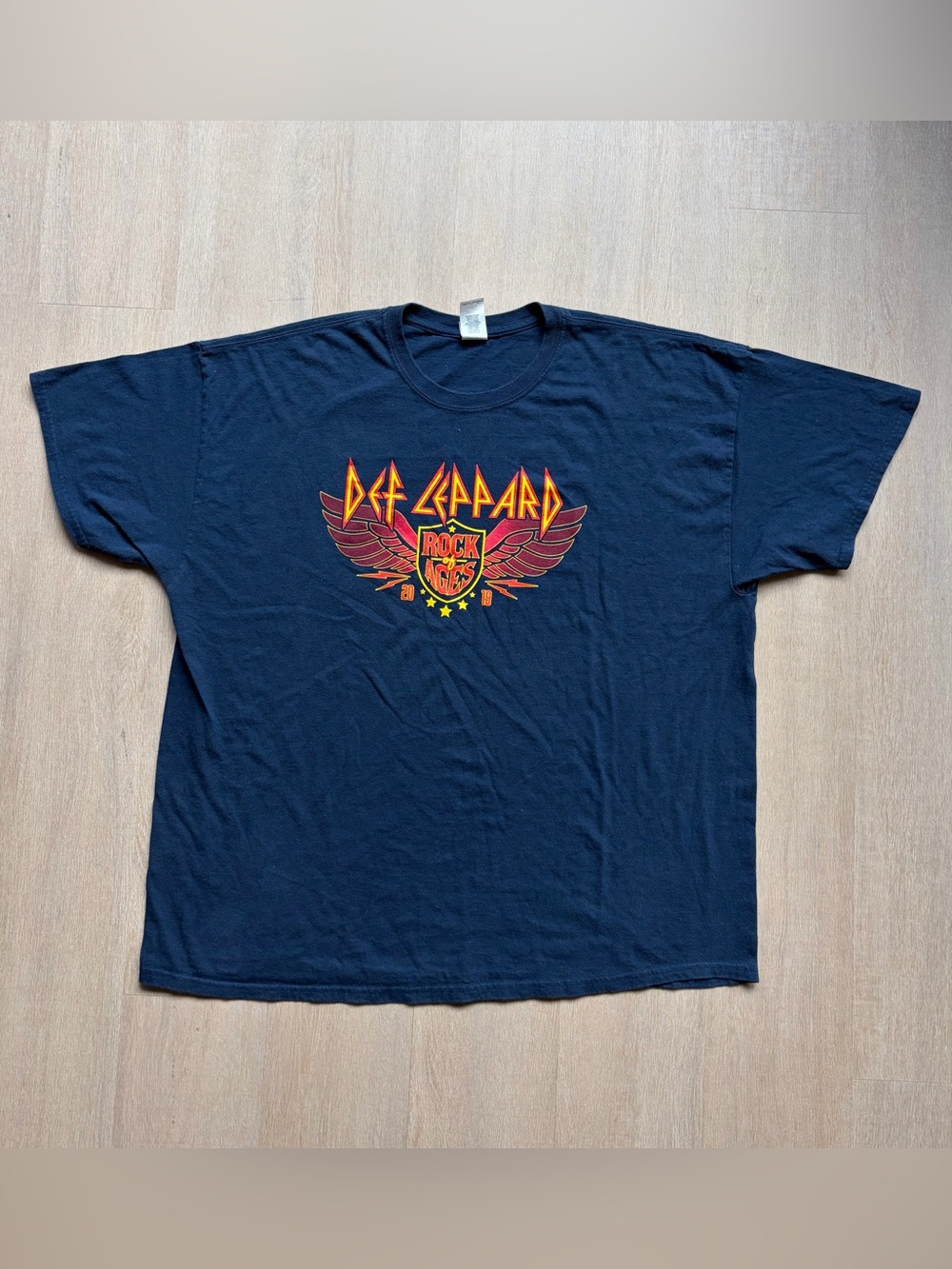 Def Leppard shirt